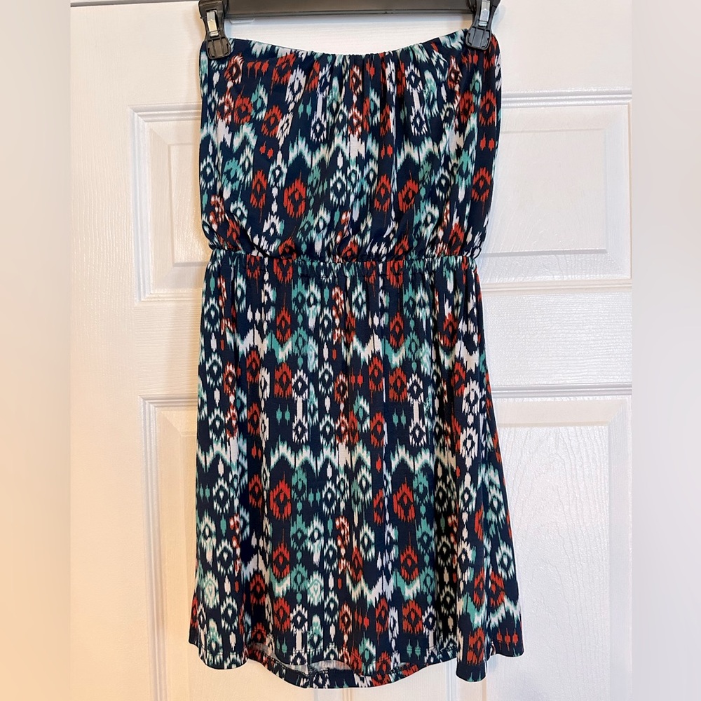 ThreePinkHearts | Mini Strapless Dress (size S)